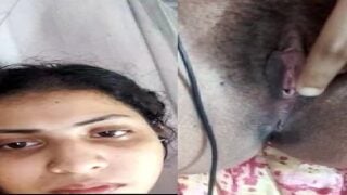 Indian XXX village girl fingering hairy pussy